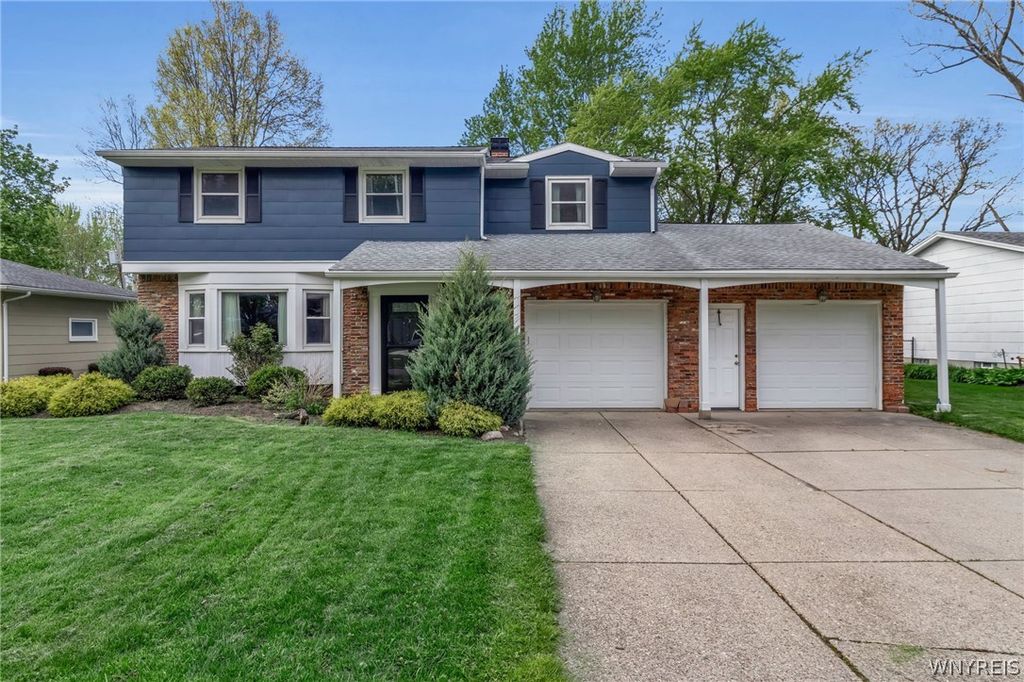 66 Pin Oak Drive, Amherst, NY 14221