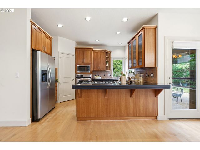 3291 RIDGE POINTE Dr, Forest Grove, OR 97116
