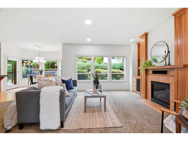 3291 RIDGE POINTE Dr, Forest Grove, OR 97116