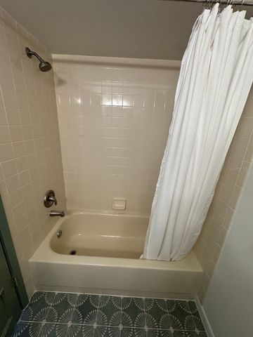 2749 COUNTRYSIDE BOULEVARD 20, Clearwater, FL 33761