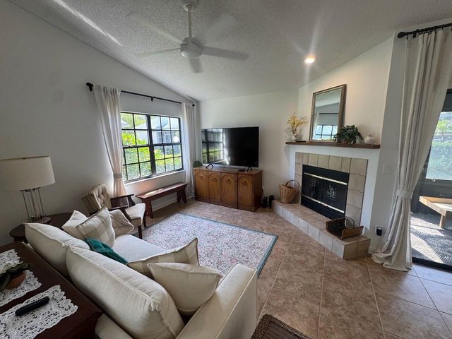 2749 COUNTRYSIDE BOULEVARD 20, Clearwater, FL 33761