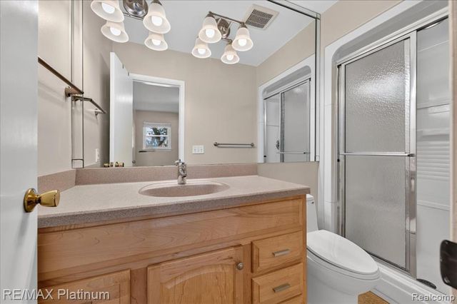 618 Chicago Drive, Howell, MI 48843