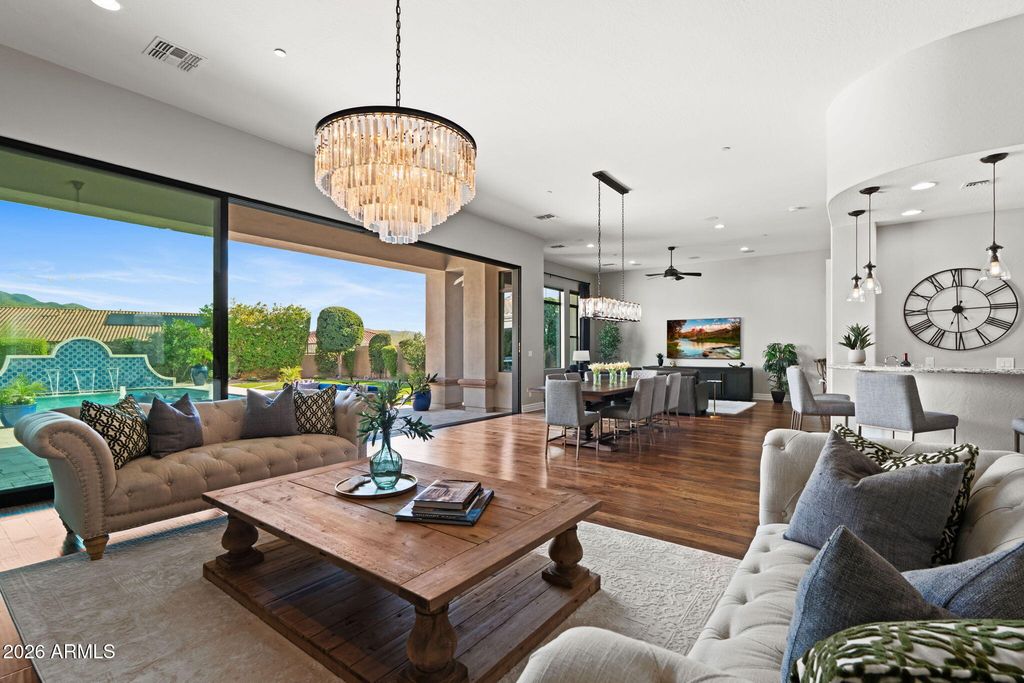 Image 2 of property listing at 18159 N 98TH Way, Scottsdale, AZ 85255