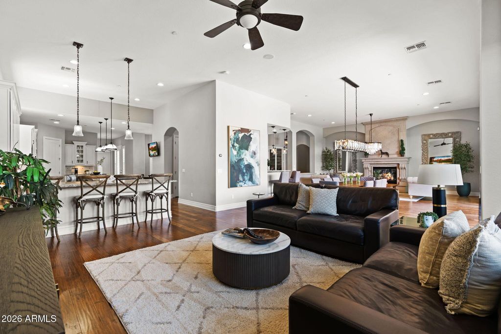 Image 27 of property listing at 18159 N 98TH Way, Scottsdale, AZ 85255