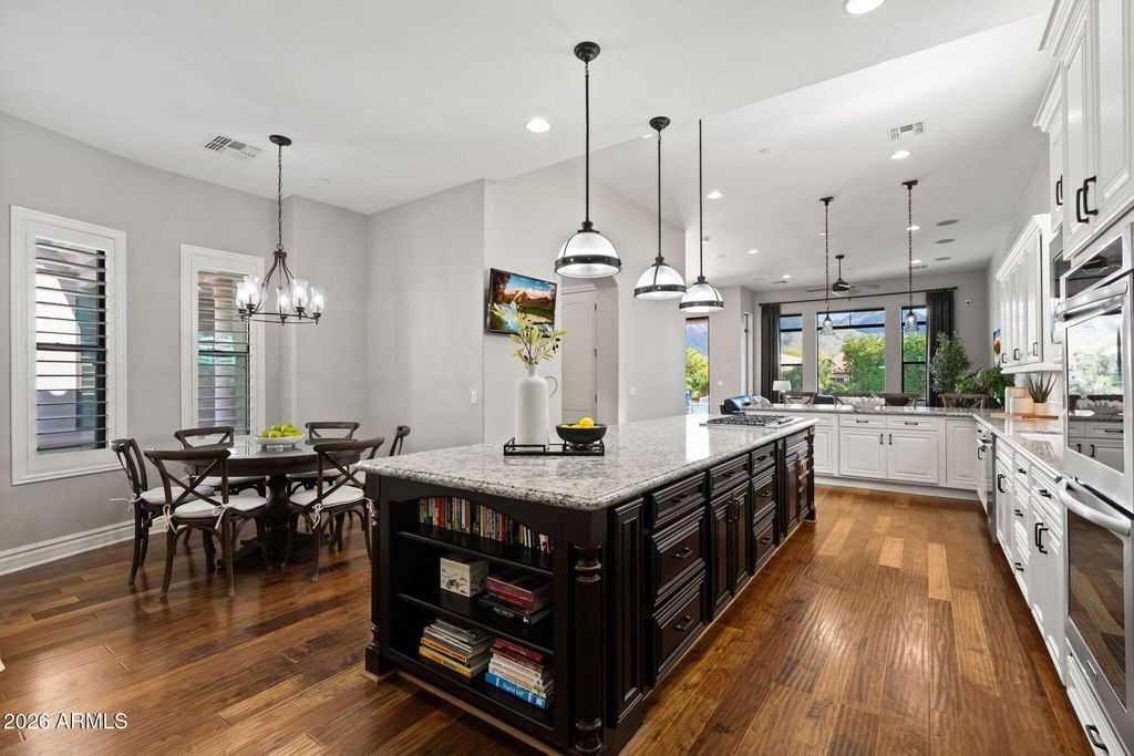 Image 29 of property listing at 18159 N 98TH Way, Scottsdale, AZ 85255