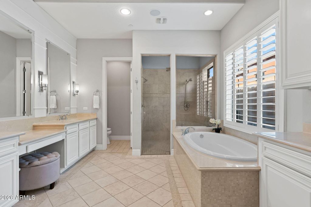 Image 40 of property listing at 18159 N 98TH Way, Scottsdale, AZ 85255