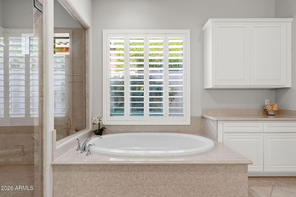 Image 41 of property listing at 18159 N 98TH Way, Scottsdale, AZ 85255