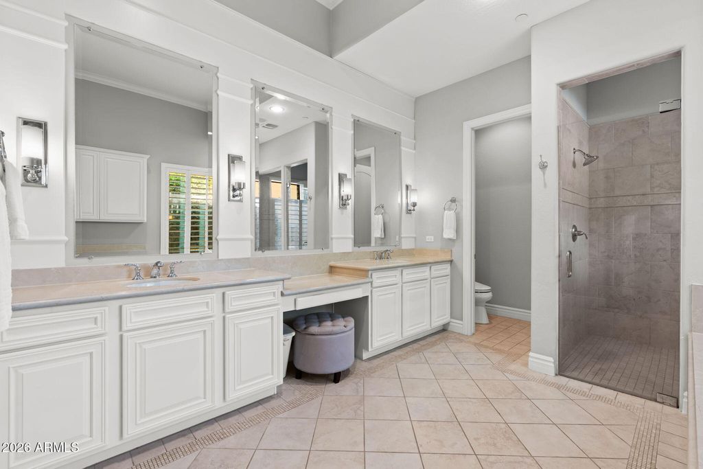 Image 42 of property listing at 18159 N 98TH Way, Scottsdale, AZ 85255