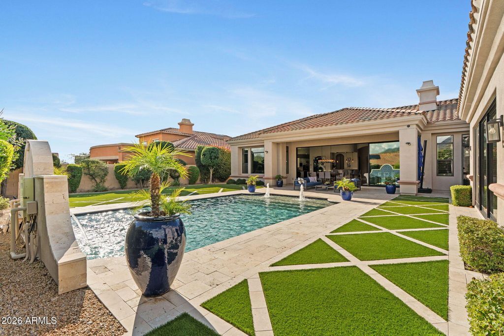 Image 64 of property listing at 18159 N 98TH Way, Scottsdale, AZ 85255