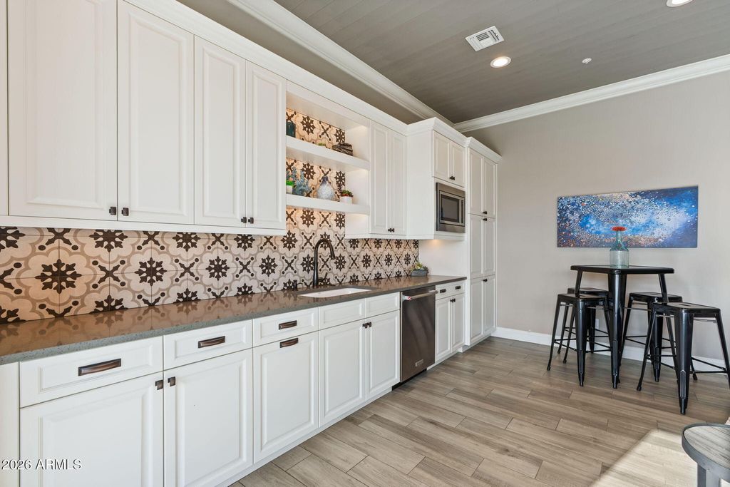 Image 73 of property listing at 18159 N 98TH Way, Scottsdale, AZ 85255