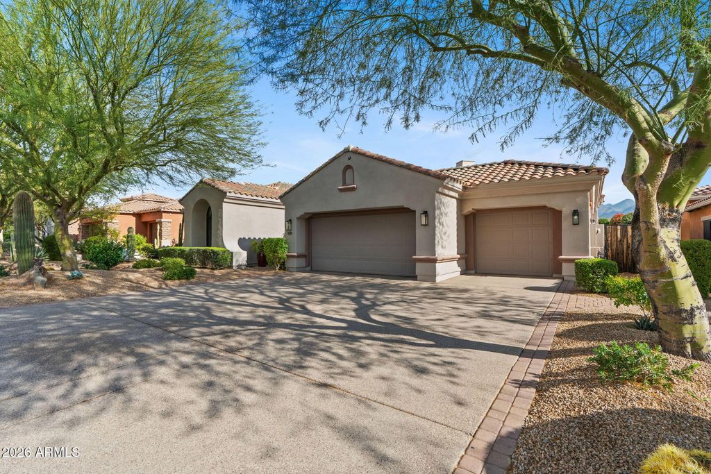 Image 76 of property listing at 18159 N 98TH Way, Scottsdale, AZ 85255