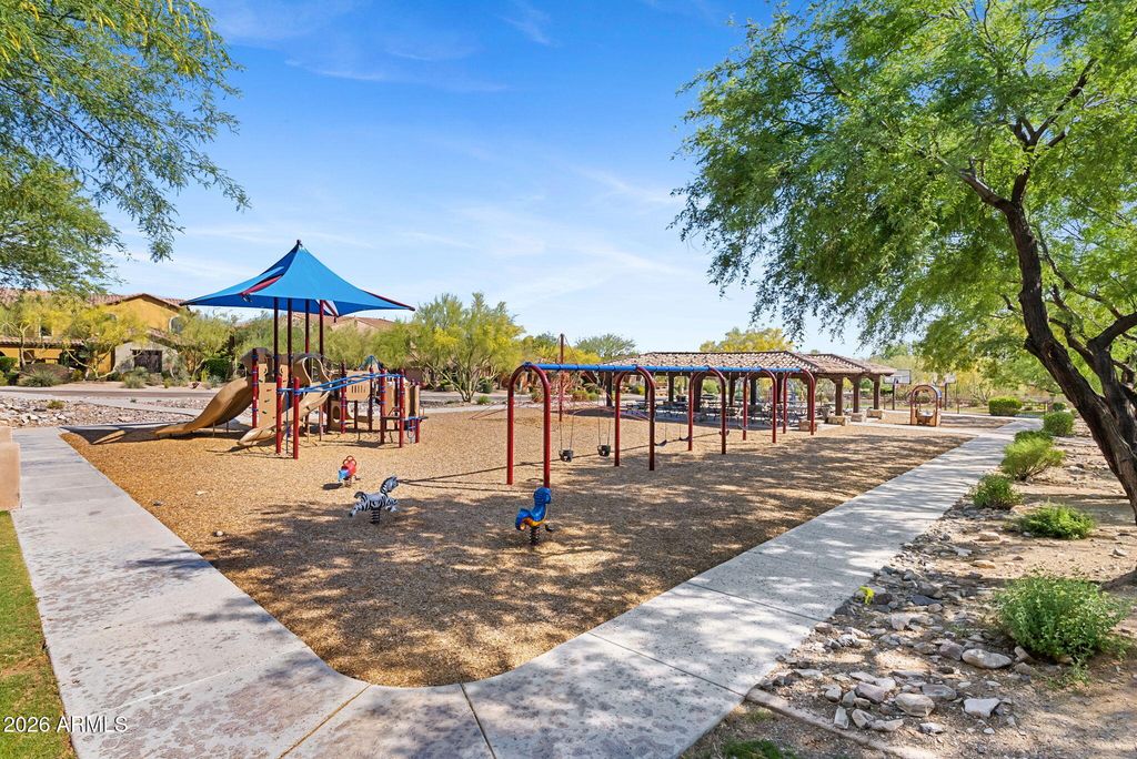 Image 88 of property listing at 18159 N 98TH Way, Scottsdale, AZ 85255