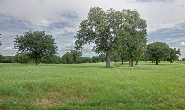 5845 Lazy Bend Road, Millsap, TX 76066