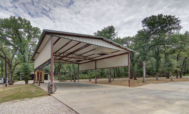 5845 Lazy Bend Road, Millsap, TX 76066