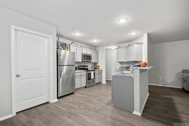 3288 Sidell Estates Drive, Benton, AR 72015