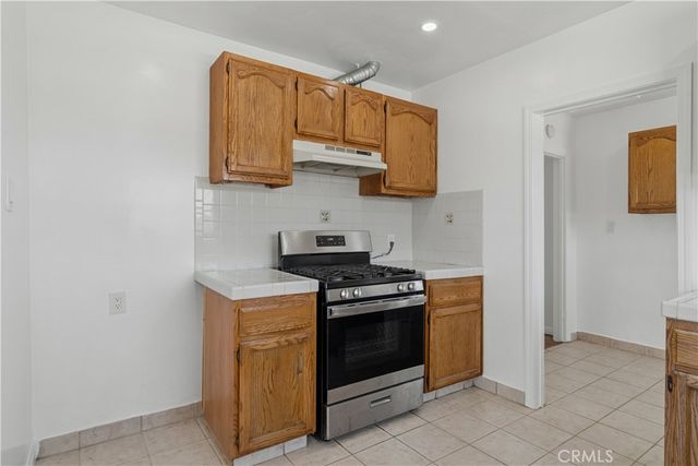 1667 N Lagoon Avenue, Wilmington, CA 90744