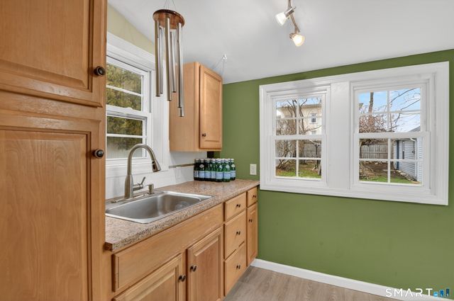 41 Grove Place, West Haven, CT 06516