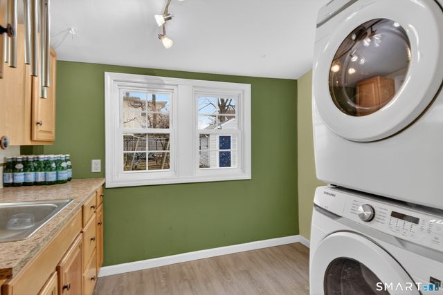 41 Grove Place, West Haven, CT 06516