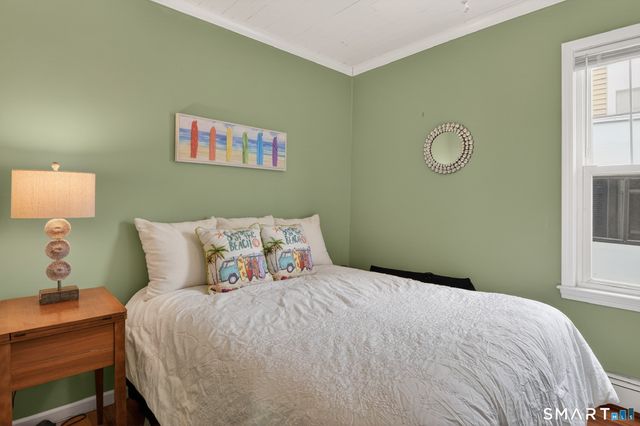 41 Grove Place, West Haven, CT 06516