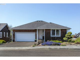 2165 SKYLINE Dr, Seaside, OR 97138