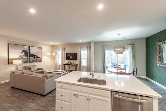 1412 Carderock Springs Dr, Gallatin, TN 37066