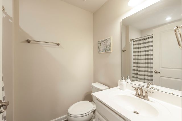 1412 Carderock Springs Dr, Gallatin, TN 37066