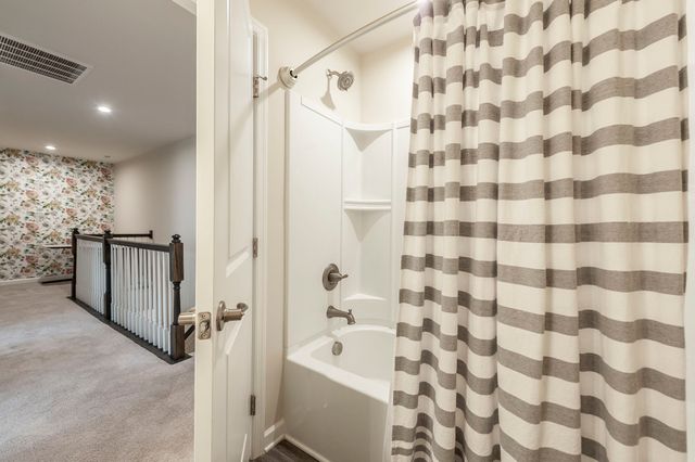 1412 Carderock Springs Dr, Gallatin, TN 37066