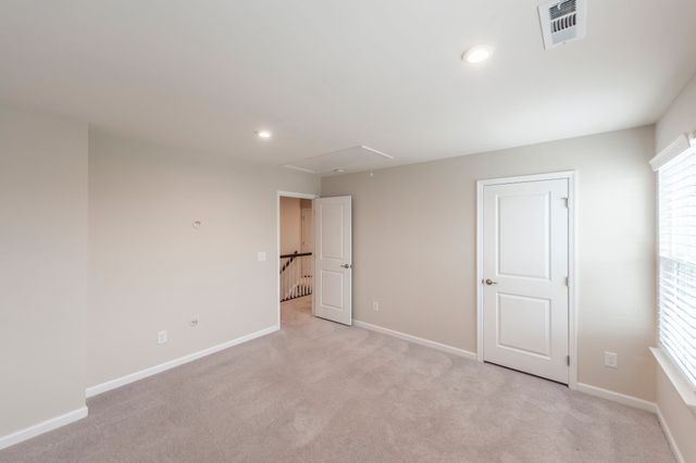 1412 Carderock Springs Dr, Gallatin, TN 37066