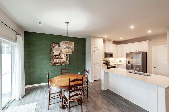 1412 Carderock Springs Dr, Gallatin, TN 37066