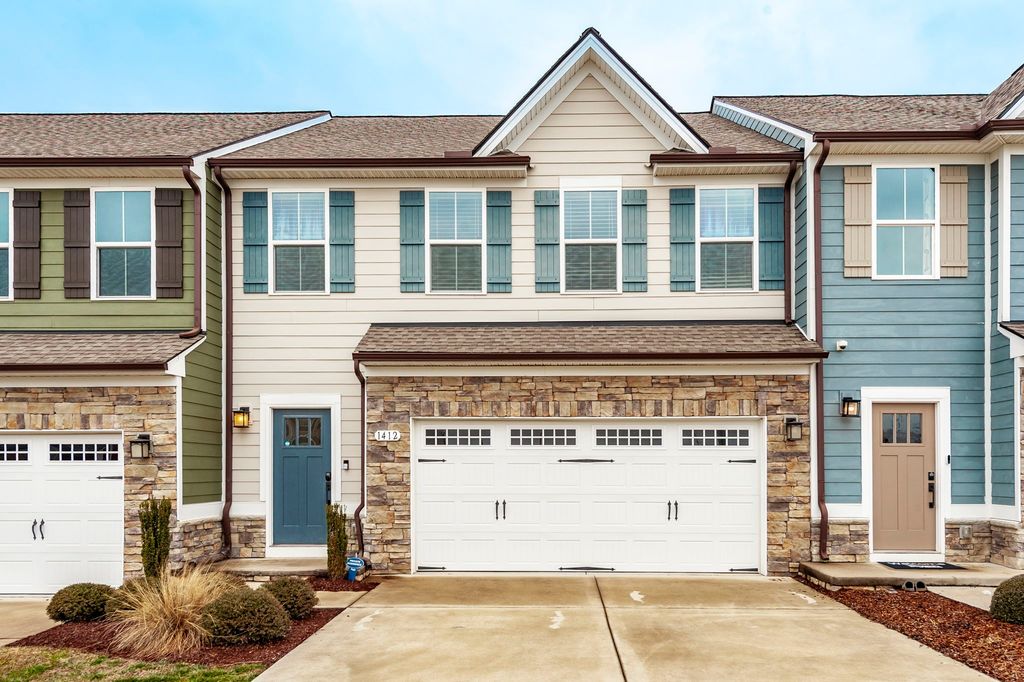 1412 Carderock Springs Dr, Gallatin, TN 37066