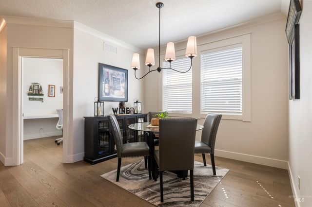 6874 W Los Flores Drive, Meridian, ID 83646