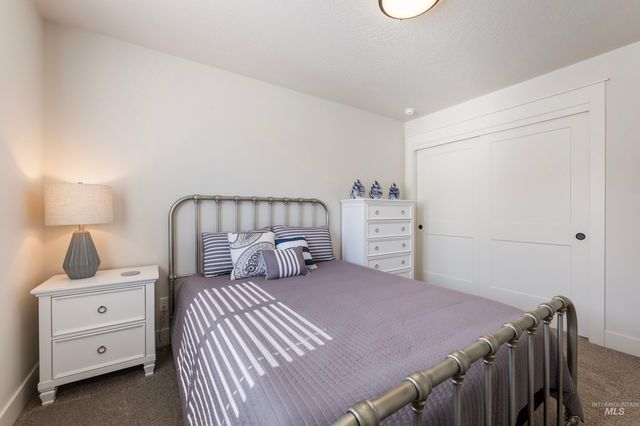 6874 W Los Flores Drive, Meridian, ID 83646