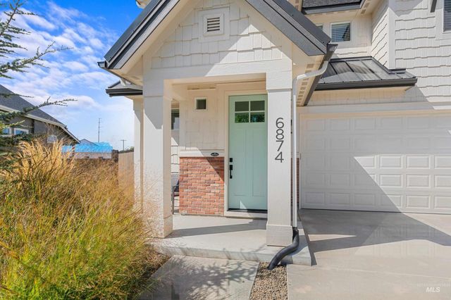 6874 W Los Flores Drive, Meridian, ID 83646