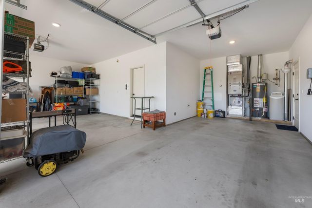 6874 W Los Flores Drive, Meridian, ID 83646