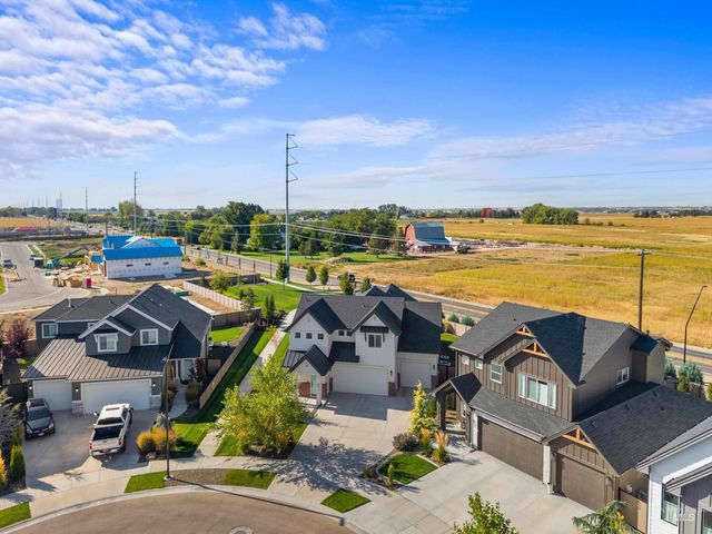 6874 W Los Flores Drive, Meridian, ID 83646