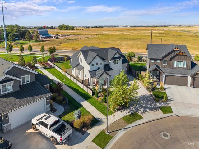 6874 W Los Flores Drive, Meridian, ID 83646
