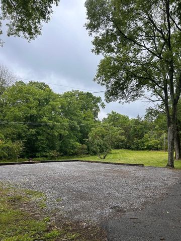 10030 Coles Ferry Pike, Lebanon, TN 37087