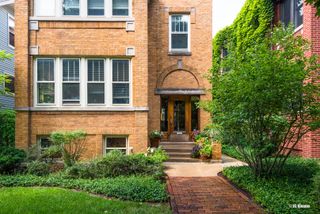 3826 N Monticello Avenue 1, Chicago, IL 60618