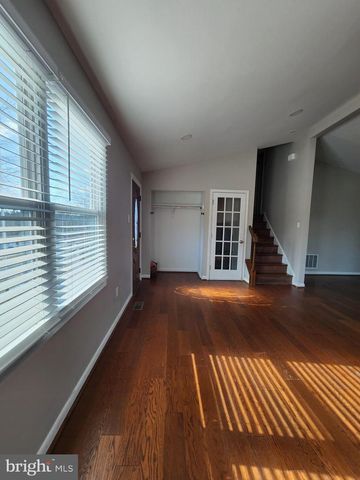 6660 HUNTER RD, Elkridge, MD 21075