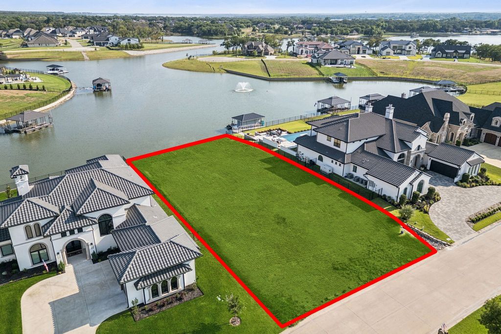 6137 Lakeside Drive, Fort Worth, TX 76179