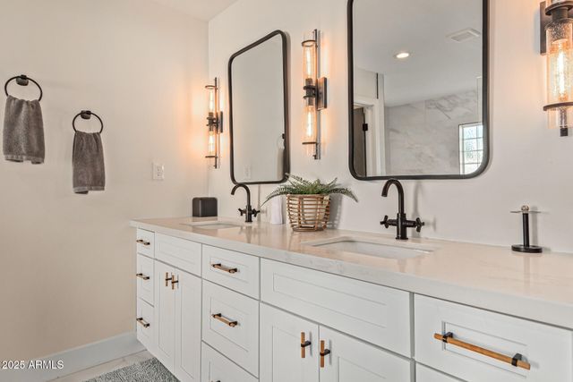 5202 E KAREN Drive, Scottsdale, AZ 85254