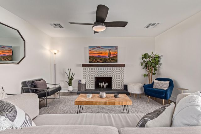 5202 E KAREN Drive, Scottsdale, AZ 85254