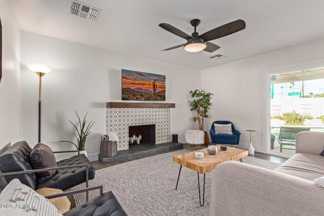 5202 E KAREN Drive, Scottsdale, AZ 85254