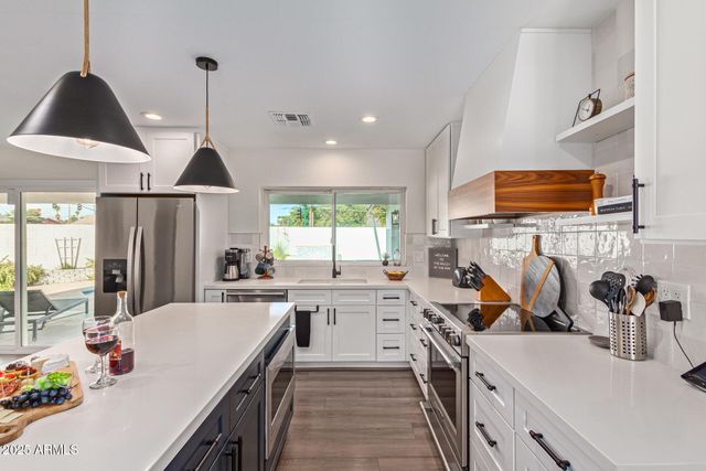 5202 E KAREN Drive, Scottsdale, AZ 85254