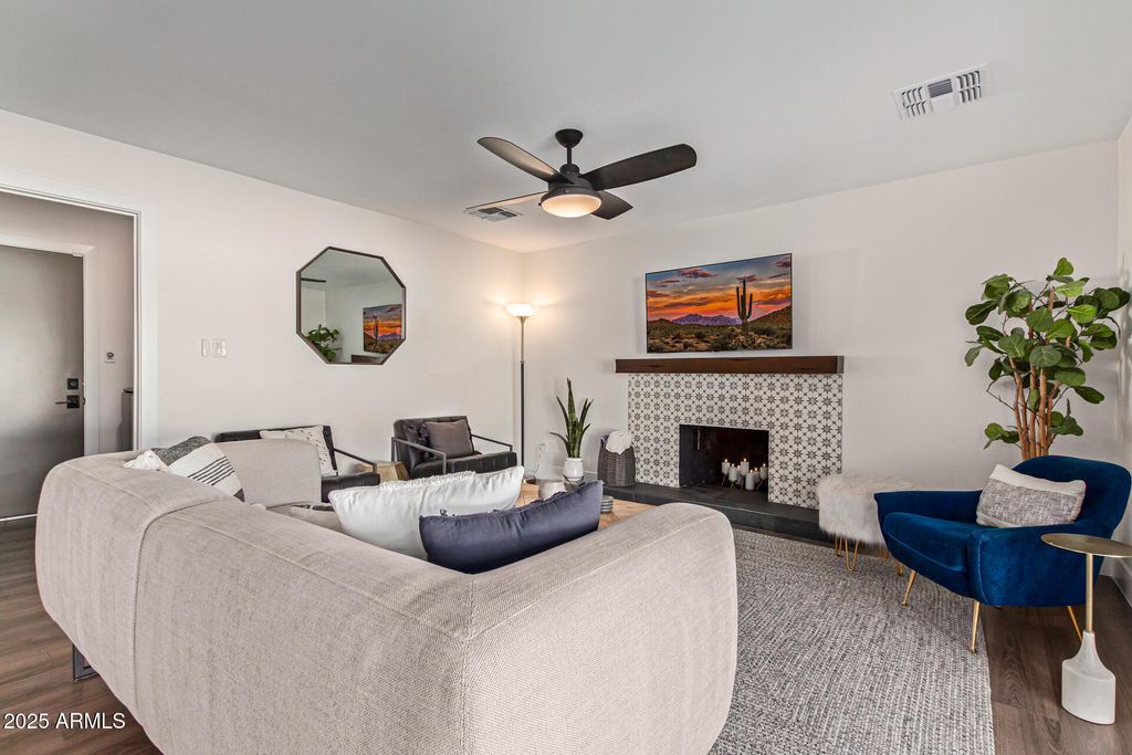 5202 E KAREN Drive, Scottsdale, AZ 85254