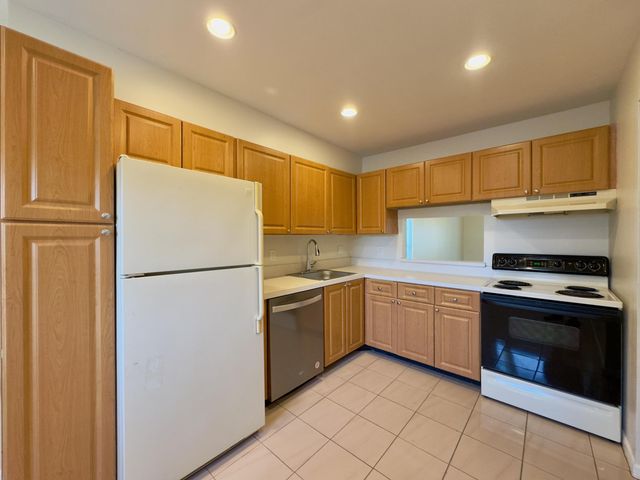 2800 Fiore Way 201, Delray Beach, FL 33445