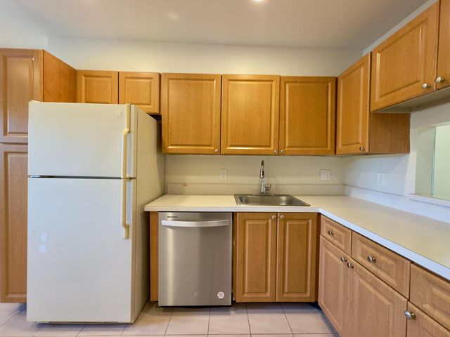 2800 Fiore Way 201, Delray Beach, FL 33445