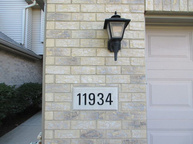 11934 Sterling Drive, Orland Park, IL 60467