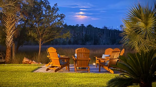 2301 N Creek Drive, Mount Pleasant, SC 29466