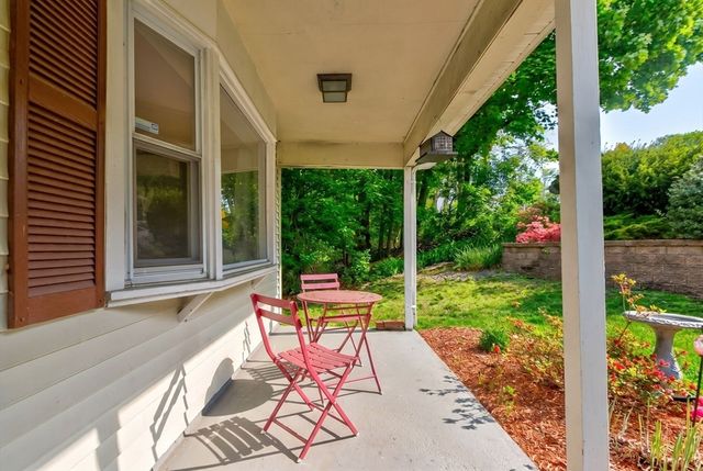 48 Westview Rd, Worcester, MA 01602